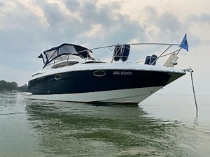 Regal 3060 Window Express 2005 Used Boat for Sale in Brechin, Ontario - BoatDealers.ca