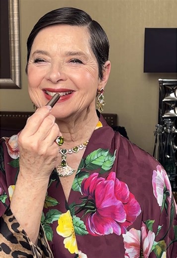 Timeless beauty ✨ Global ambassador Isabella Rossellini gets ready before she goes on the night of 2025 EE BAFTA Film Awards. #Lancome #LancomexIsabella #IsabellaRossellini #EEBAFTAs #Makeup #FlutterExtension #Mascara #Lashgoal #LipIdole #Lipbalm
