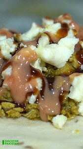 Making of Arabian Naan | Street Food #reelitfeelit | Discover Pakistan