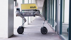 El repartidor del futuro de Amazon es un robot que sube escaleras solo