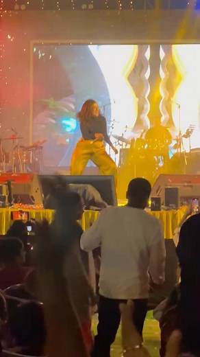 72K views · 316 reactions | Monali thakur live concert | Makeover by TINNI 8013643947 | Facebook