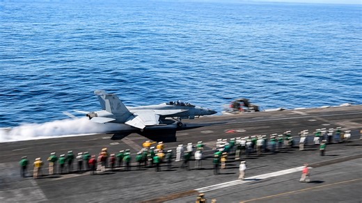 Chilean delegation observes air power display on USS Nimitz