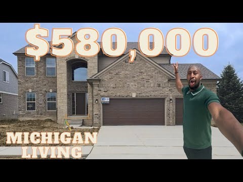 Living in Macomb Township: Inside This Stunning $580K Home!