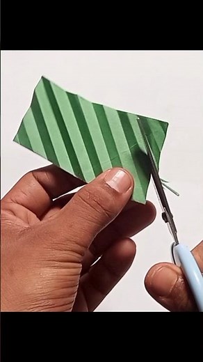 Easy Paper Leaf || DIY Leaf Craft for Beginners || Simple Paper Cutting Idea #shorts