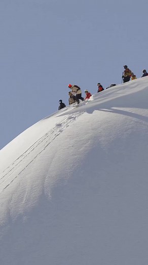 @austensweetin ‘s last shot from Wind Slab where he triggers a large wind slab. Follow your local avalanche center and take a class Video Credit: @lucey #snowboarding #avalanche | FYVE CAMPS