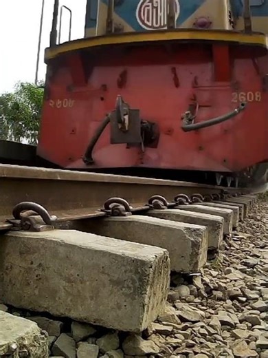 Rail Track Pumping – Hidden Danger Under Trains! 😱
