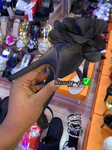 Nationwide Delivery of Chic Footwear in Sizes 37-42