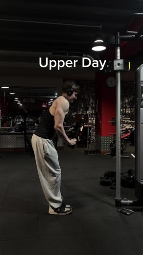 Cheeky Upper Day #gym #gymtok #biceps #back