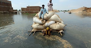 Donors offer over $9B for Pakistan after devastating floods