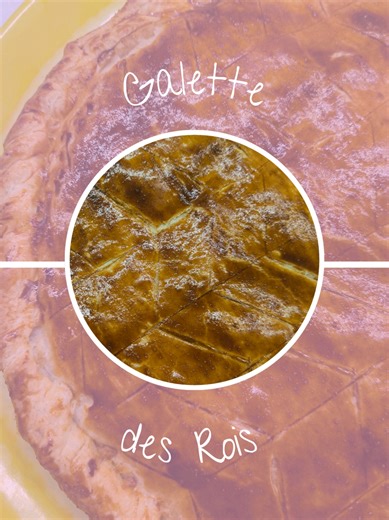 👑 Galette des rois healthy & ultra gourmande Parce que tradition et équilibre peuvent clairement cohabiter ✨ Cette galette, c’est la preuve qu’on peut se faire plaisir sans tomber dans l’excès, avec une frangipane fondante, douce, et bien plus digeste que la version classique 💛 Ici, pas de privation, juste des choix plus malins… et toujours autant de gourmandise 😋 🛒 Ingrédients : • 150 g de poudre d’amande • 1 œuf entier • 60 g de compote de pommes sans sucre ajouté • 30 g de sucre de coco •
