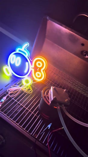 Turning Charcoal Into Electricity