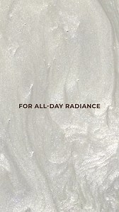 Get Korean-like natural-looking, glass-skin effect with Colorbar Crystal Glow Face Gloss | Colorbar