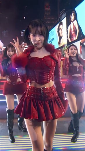 Dare we say that #RockinEve performance ATE 🍝 LE SSERAFIM | Dick Clark's New Year's Rockin' Eve