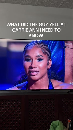 Carrie Ann Inaba Shuts Down Heckler During Live DWTS Finale