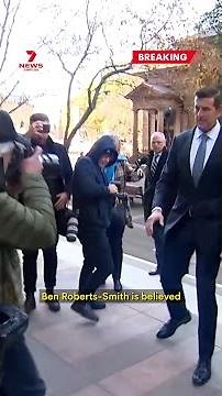 Ben Roberts-Smith arrested at Sydney Airport over war crime murder allegations