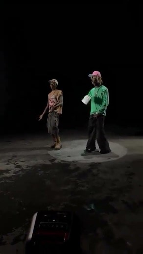 Behind the scenes of Opera mini- Poco lee ft Seyi vibez