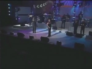 El dúo que revolucionó con sus bachatas en toda Latinoamerica... Monchy y Alexandra - Polos opuestos #Bachata #MonchyYAlexandra #Polosopuestos #latinoamerica | Docar Music