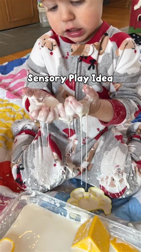 Ever heard of Oobleck? 👀 It’s that magical mix that’s a liquid one second and a solid the next! 🫧 My toddlers always have the best time squishing, pouring, and smashing it—hello science sensory play in one. ✨ All you need is cornstarch water (with a splash of food coloring if you’re feeling extra 🌈). Such an easy activity that keeps little hands busy and curious. 👐 Would your kids love this messy fun, or are you team “keep the kitchen clean”? 😂 #Oobleck #ScienceForKids #SensoryPlay #STEMKid
