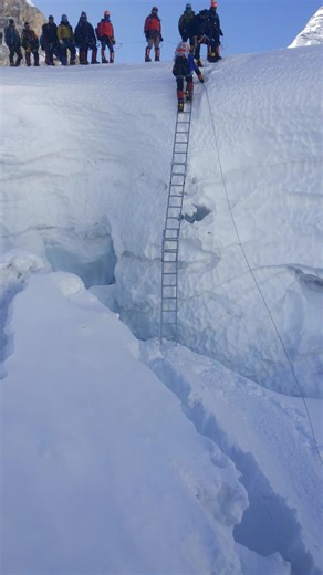 70K views · 1.3K reactions | 輪‍♂️ Everest Expedition – Khumbu Icefall...