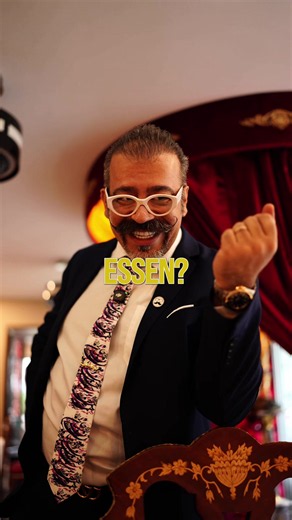 Wie geht ihr mit solchen Influencer um? #zarathustra #persisch #restaurant #frankfurt