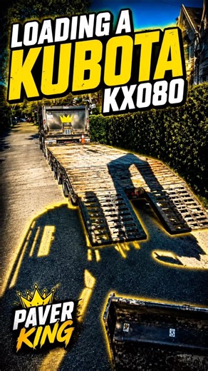 Andrew loads the Kubota KX080 in tight Toronto streets behind the HX620 & 30 ton float!