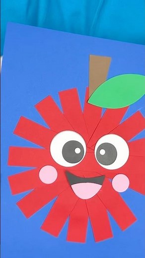 Paper Strip Apple Craft - template on the blog #kidscrafts #kindergarten #easycraftsforkids