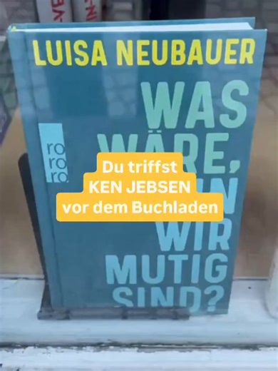Ken Jebsen vor der Buchhandlung