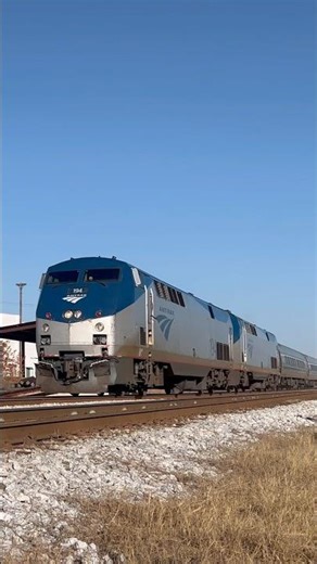 Amtrak Floridian at Lakeland, FL w/ P42 Duo! 75MPH Fly By #trains #amtrak #railfan