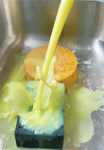 Spring Cleaning ASMR: Sponge Squeezing & Rinsing