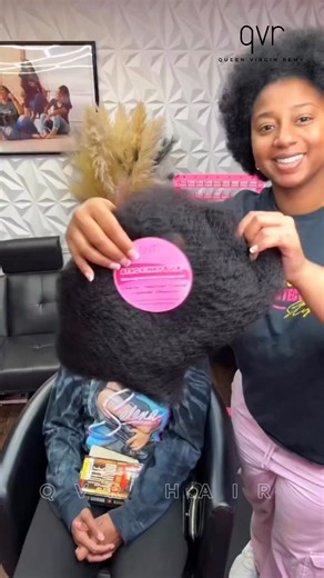 ✌🏾✌🏾 Slowly becoming a braids girly cause how did i sit for this? Definitely worth it ✨ Using QVR Kinky Bulk Human Hair! 🎉 Really soft & light 🤩 No tangling 💯 No shedding! 💁🏾‍♀️✨ Very easy to separate & manage and turned out to be perfect🤓 💇🏽‍♀️ Hair info: 5 packs 22'' QVR Kinky Bulk Human Hair Natural Black 🙆🏽‍♀️🤎 Thanks Video from @symoneprotectivestyles | QVR_hair