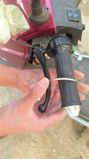 Install anti-theft locks on the electric scooter