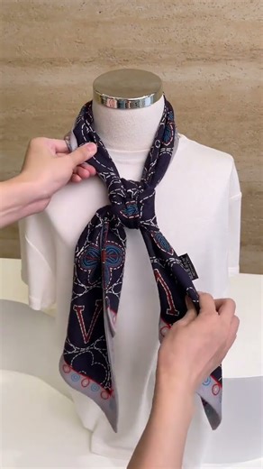 Silk scarf silk scarf Tying method Silk scarf tying guide Triangle scarf Belt Share Collapse