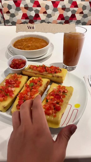 Disfruta de Clásicos Vips con Sopa y Bebida por $149 pesos