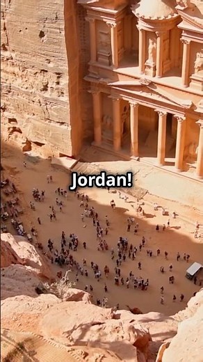 Discovering Petra: The Rose-Red City of Ancient Wonders