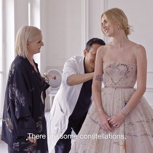 Congratulations once more to the newlyweds! Chiara Ferragni and Fedez were married this September 1st in a ceremony held at Noto, Sicily. For the occasion, the Italian entrepreneur wore two custom-made dresses from the House, the story of which began a year ago as the result of a close collaborative exchange with our Creative Director, Maria Grazia Chiuri. From Italian crochet lace craft techniques to delicate embroideries, our video lets you explore the skillful and patient work that went into 