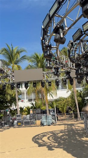 PolyMarchs on Instagram: "🎧 Hoy 29 de noviembre Polymarchs toma el control del Tonic Fest, te esperamos en playa tamarindos a las 10:00 PM 🌊 🚤🎶 ¡Todos los yates están invitados a disfrutar del gran show desde la bahía! #POLYMARCHS #highenergy #Acapulco #highenergymusic #TonicFest"