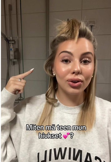 Vastaus käyttäjälle @Iris Kangasalusta shoutout @Isabella Tiinus ja sen paras intro 😋😍 Tässä tutoriaali miten teen mun paljon kysytyn blowoutin 🥰 mulla menee tässä valehtelematta 10min, eli tää on ehdottomasti tapa mikä kannattaa opetella jos haluaa helpon ja nopeen blowoutin! Nimimerkillä teen tän JOKA suihkun jälkeen koska tää on niin helppo ja nopee XD Ens videossa näytän miten ylläpidän tätä seuraavaan päivään ☺️!! 💕 *osa tuotteista saatu ilman julkaisuvelvoitetta @Mjuuk Beauty @Tangle T