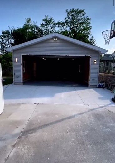 Building a Spacious 4-Car Garage from Foundation Up