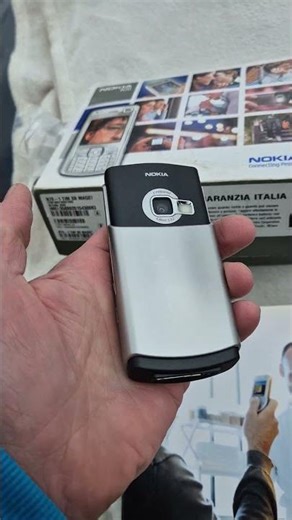 Fabrycznie Nowe Nokie: Pełna prywatność i niezawodny styl. 💼💎​#nokia #retro #biznes #smartphone