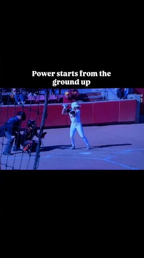 Power Starts From The Ground Up | Elite Softball Swing Breakdown