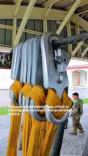 U.S. paratroopers training | Fighter USA