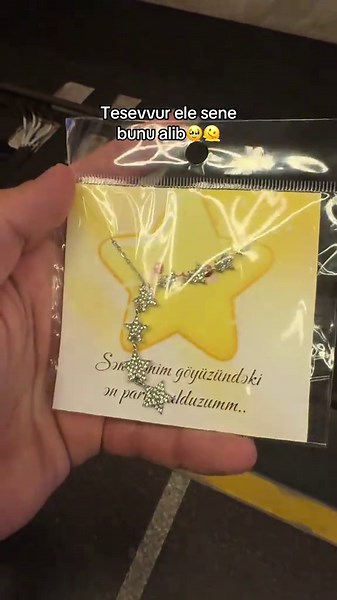 Qızlaar repost edin belke alan oldu🫠🥹 #kesfetteyiz #keşfet #viral #hediye