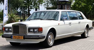 This Old Rolls-Royce Limo Won't Cost You A Tenth The Price Of A New One | Carscoops