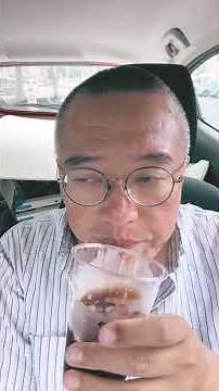 セブンでアイスコーヒーとサントリーの胡麻麦茶を買いました。血圧を下げれるのならば、どんなワラにだってすがりますよ！＼(^o^)／＼(^o^)／
