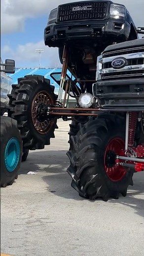 MONSTER Mud Trucks spotted at Florida Truck Meet 2023!