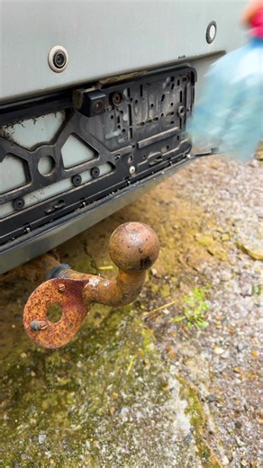 Easy Rust Removal for Any Car Tow Hitch | Crafty Panda