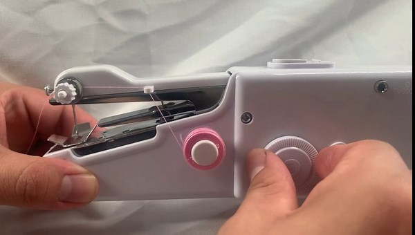 Mini Portable Handheld Sewing Machine for Quick Stitching, Home, Travel & DIY - Suitable for Beginners