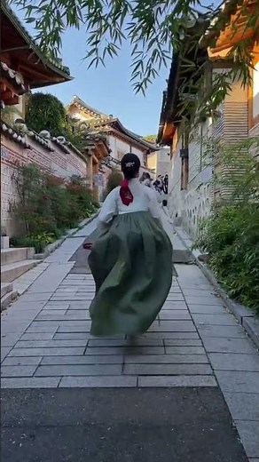 Cinderella story… but make it korean ;)