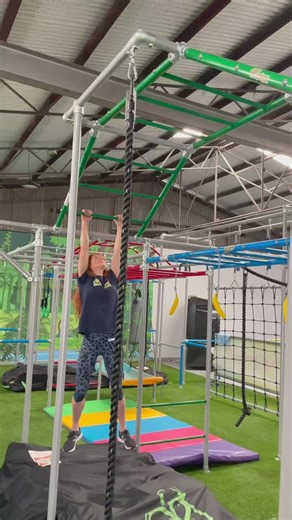 Combat Ladder Tutorial: Master the Inclined Monkey Bars