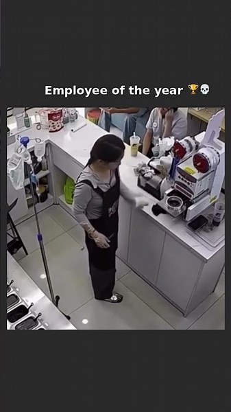 Multitasking at its finest 😭 follow for more #short